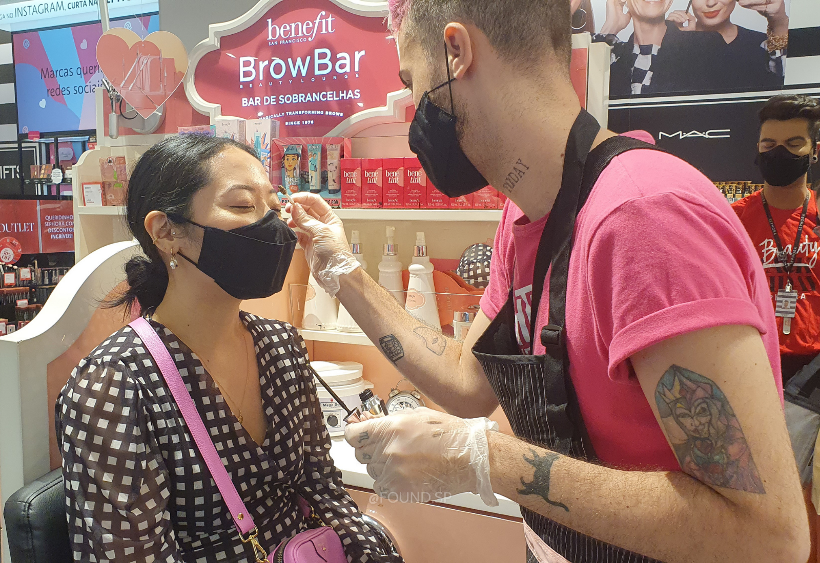 brow bar benefit foto 6